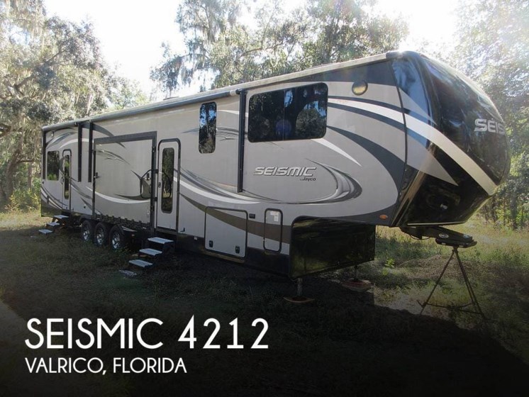 Email now about this 2017 Jayco Seismic 4212! Used 2017 Jayco Seismic 4212 available in Valrico, Florida