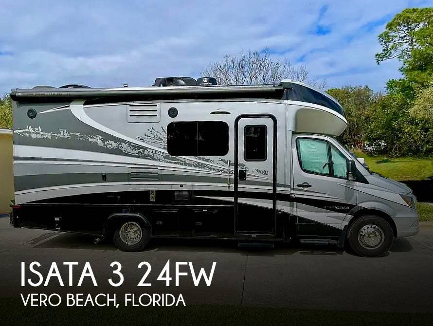 Email now about this 2019 Dynamax Corp Isata 3 24FW! Used 2019 Dynamax Corp Isata 3 24FW available in Vero Beach, Florida