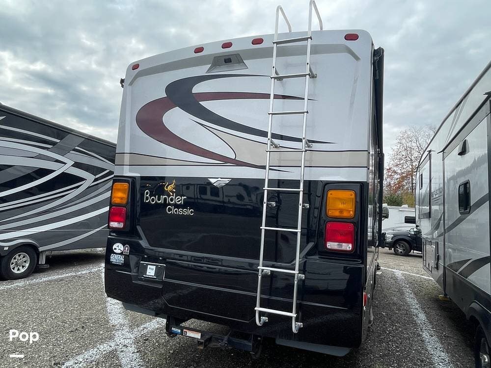 Contact us now about this 2012 Fleetwood Bounder Classic 34B! 2012 Bounder Classic 34B by Fleetwood from Pop RVs in Casco, Michigan