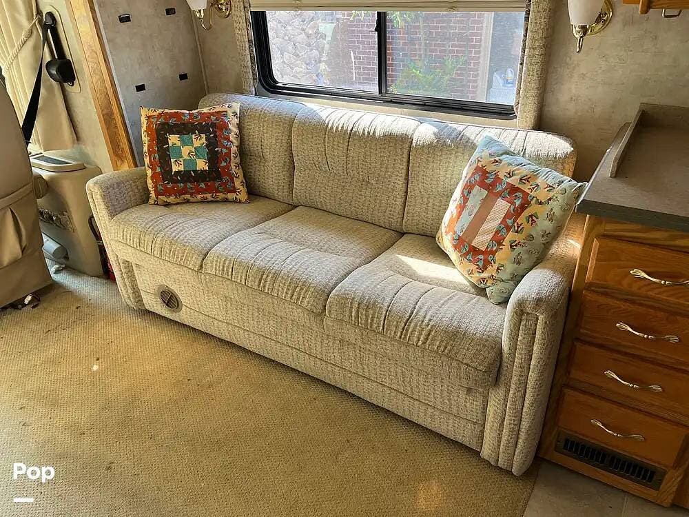 Used 2004 Monaco RV Knight 38PDQ available in Brady, Texas