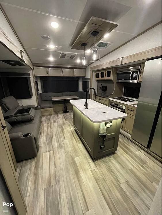 Call now about this 2023 Grand Design Reflection 324MBS! 2023 Grand Design Reflection 324MBS - Used Fifth Wheel For Sale by Pop RVs in Lincoln, Arkansas features Awning, Air Conditioning, Leveling Jacks, Slideout