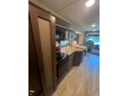 Call now about this 2018 Thor Motor Coach Hurricane 34J! 2018 Thor Motor Coach Hurricane 34J - Used Class A For Sale by Pop RVs in Fulton, Mississippi features Slideout