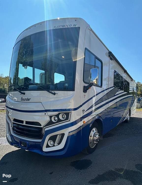 Contact us now about this 2025 Fleetwood Bounder 35K! 2025 Bounder 35K by Fleetwood from Pop RVs in Bristol, Pennsylvania