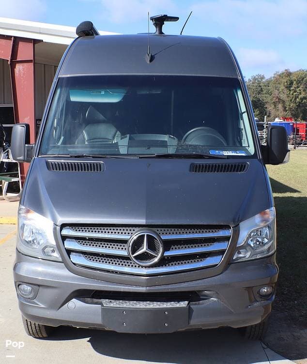 Contact us now about this 2017 Winnebago Era 170A! 2017 Era 170A by Winnebago from Pop RVs in Byron, Georgia