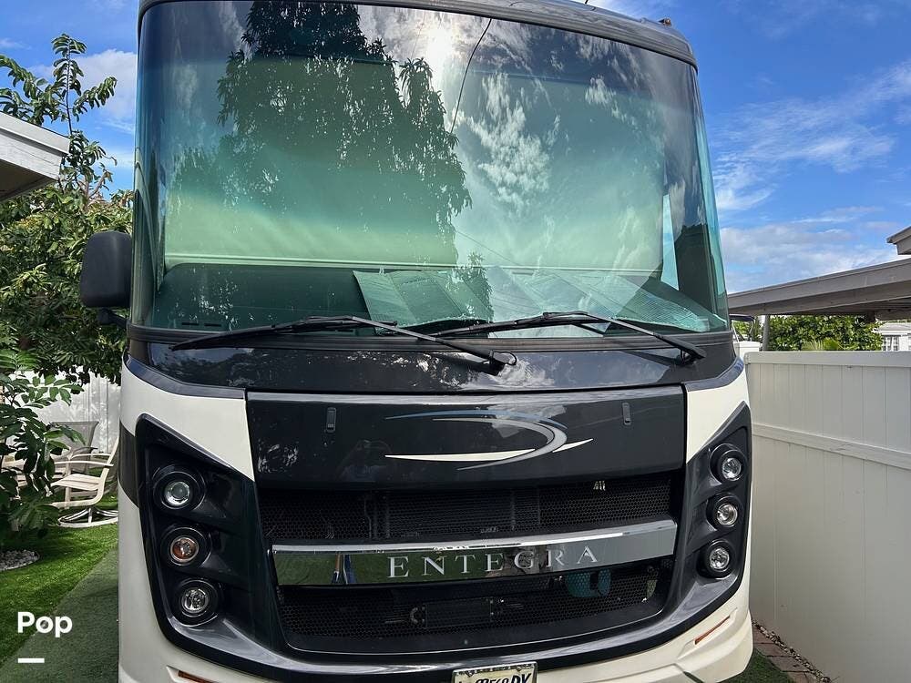 Call now about this 2021 Entegra Coach Vision 29S! 2021 Entegra Coach Vision 29S - Used Class A For Sale by Pop RVs in Pompano Beach, Florida features Slideout, Leveling Jacks, Air Conditioning, Awning, Generator