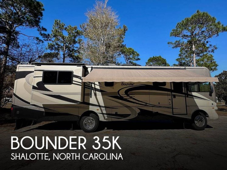 Email now about this 2014 Fleetwood Bounder 35K! Used 2014 Fleetwood Bounder 35K available in Shalotte, North Carolina