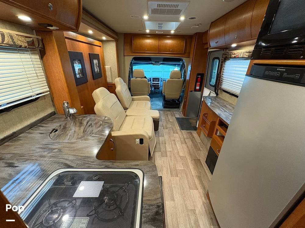 Contact us now about this 2013 Leisure Travel Unity U24MB! 2013 Unity U24MB by Leisure Travel from Pop RVs in Oak Harbor, Washington