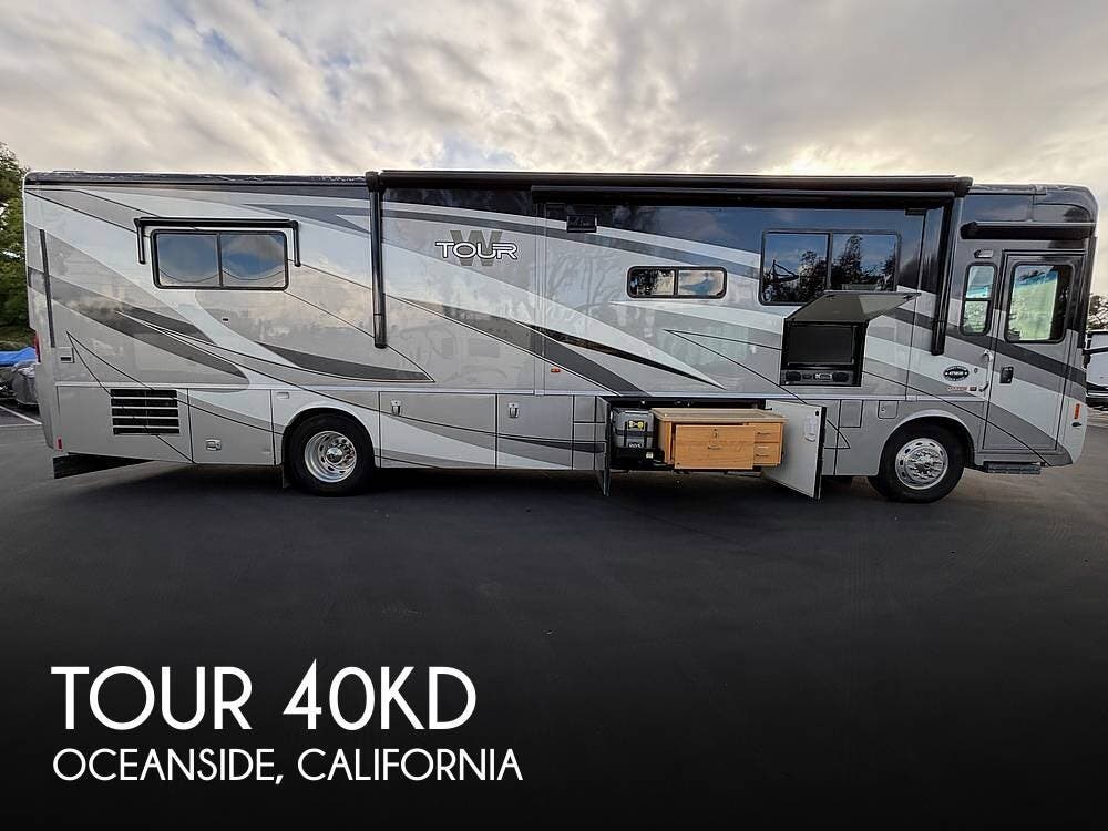 Email now about this 2009 Winnebago Tour 40KD! Used 2009 Winnebago Tour 40KD available in Oceanside, California