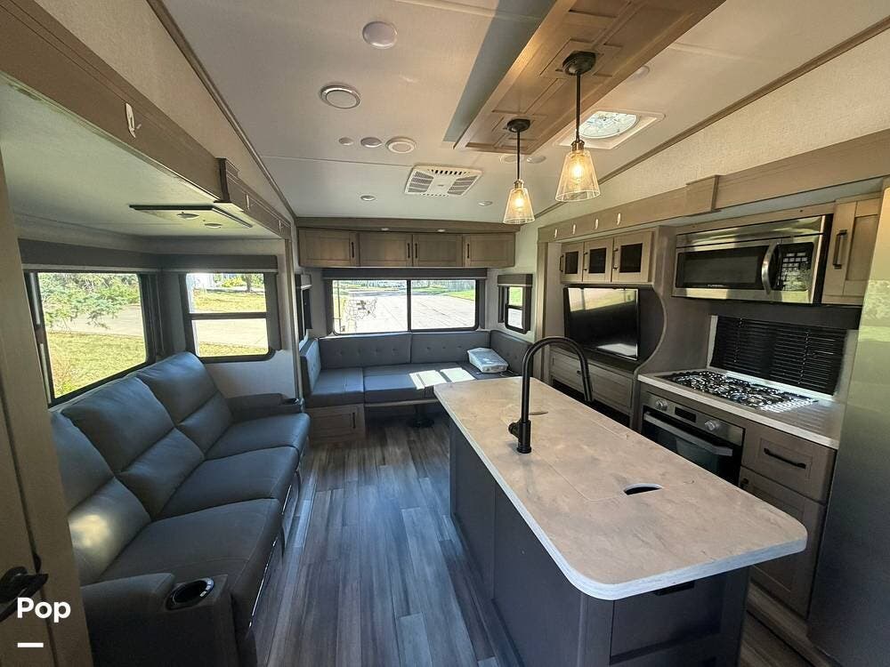 Call now about this 2023 Grand Design Reflection 324MBS! 2023 Grand Design Reflection 324MBS - Used Fifth Wheel For Sale by Pop RVs in Apple Valley, Minnesota features Slideout, Leveling Jacks, Air Conditioning, Awning