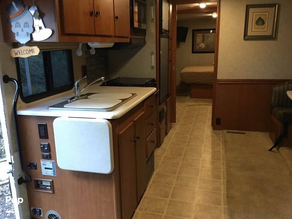 Contact us now about this 2008 Winnebago Sightseer 35J! 2008 Sightseer 35J by Winnebago from Pop RVs in Penn Valley, California