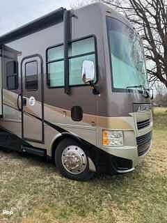 Call now about this 2013 Tiffin Allegro Open Road 35QBA! 2013 Tiffin Allegro Open Road 35QBA - Used Class A For Sale by Pop RVs in Williamsport, Maryland features Generator, Leveling Jacks, Air Conditioning, Slideout
