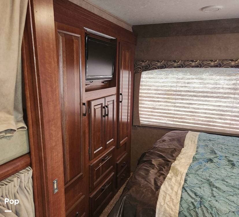 Contact us now about this 2015 Forest River Sunseeker 3710DS! 2015 Sunseeker 3710DS by Forest River from Pop RVs in Waynesboro, Pennsylvania