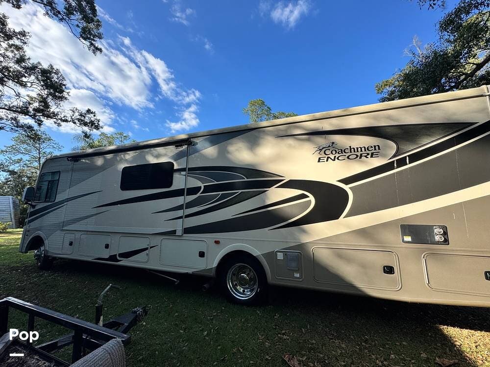Contact us now about this 2023 Coachmen Encore 355DS! 2023 Encore 355DS by Coachmen from Pop RVs in Wesley Chapel, Florida