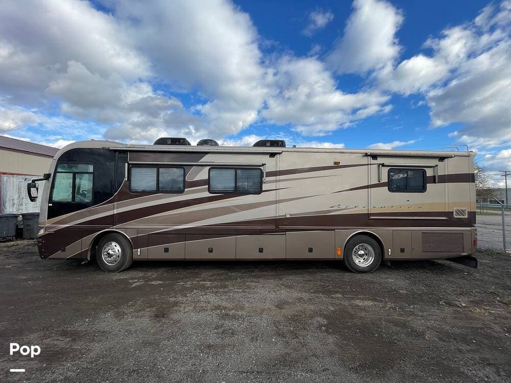 Used 2004 Fleetwood Revolution 38B available in Troy, Michigan