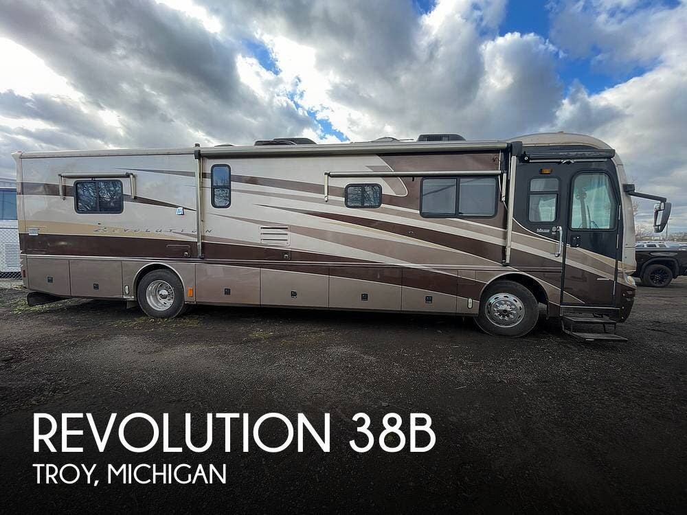 Email now about this 2004 Fleetwood Revolution 38B! Used 2004 Fleetwood Revolution 38B available in Troy, Michigan