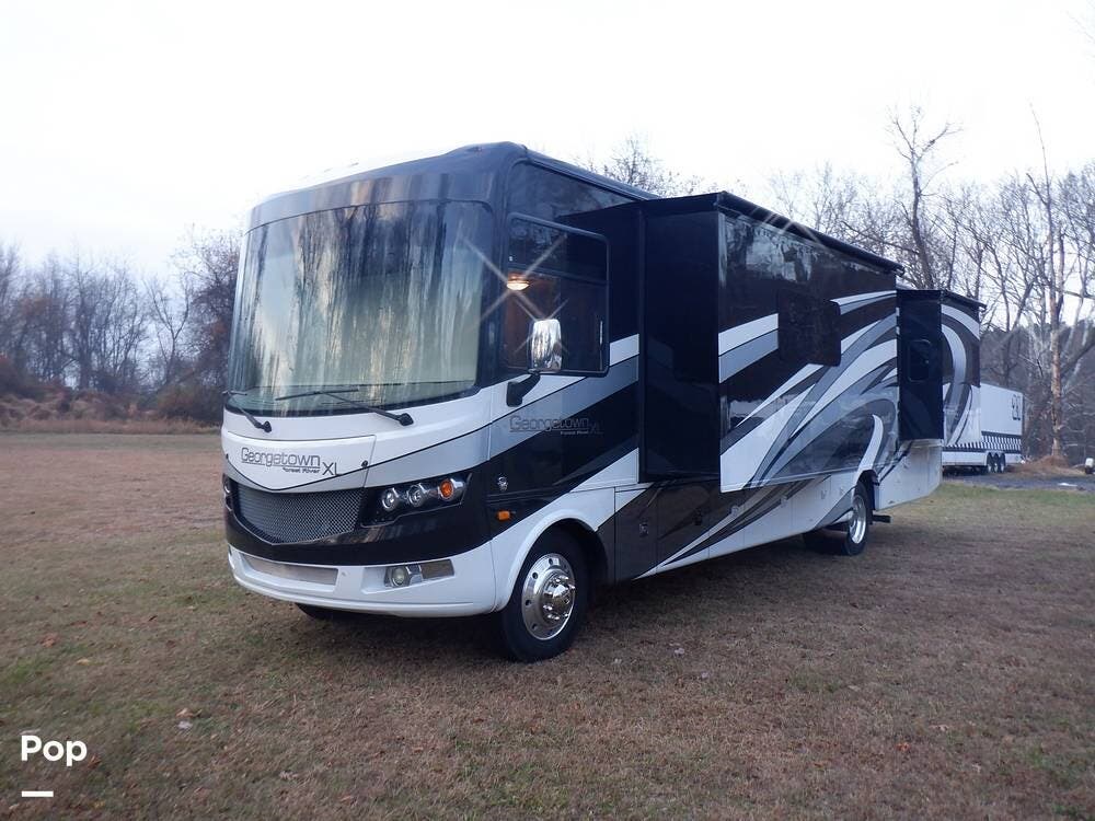 Contact us now about this 2016 Forest River Georgetown XL 378TS! 2016 Georgetown XL 378TS by Forest River from Pop RVs in Reisterstown, Maryland