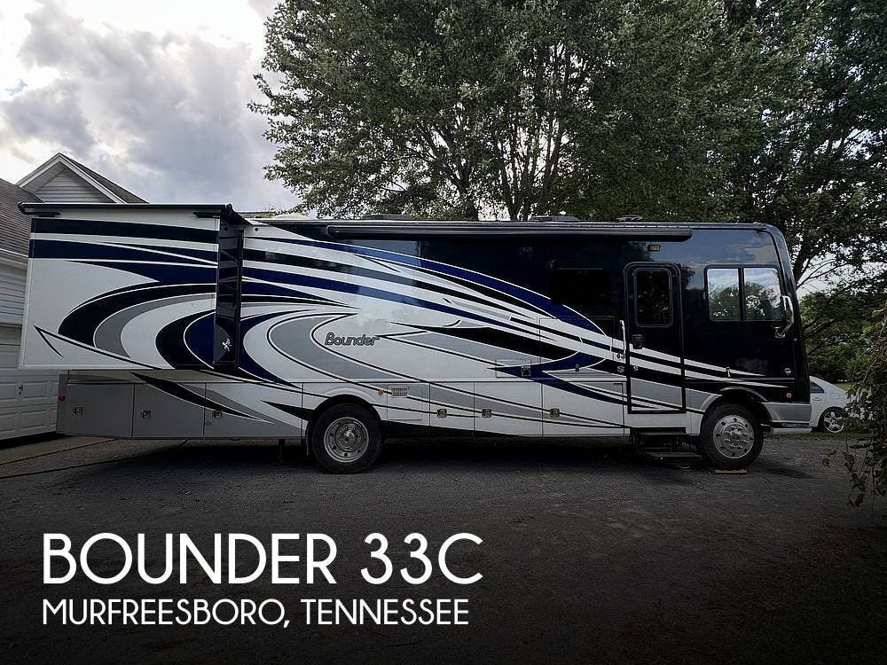 Email now about this 2018 Fleetwood Bounder 33C! Used 2018 Fleetwood Bounder 33C available in Murfreesboro, Tennessee