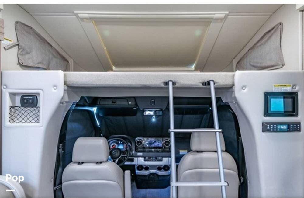 Call now about this 2022 Thor Motor Coach Tiburon 24FB! 2022 Thor Motor Coach Tiburon 24FB - Used Class C For Sale by Pop RVs in Midway, Utah features Generator, Awning, Air Conditioning, Slideout