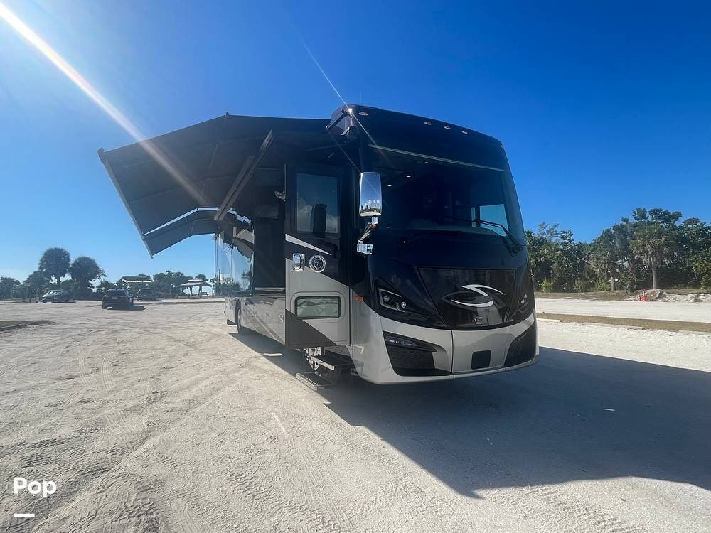 Contact us now about this 2023 Tiffin Phaeton 40IH! 2023 Phaeton 40IH by Tiffin from Pop RVs in Nokomis, Florida