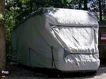 Contact us now about this 2022 East to West Entrada 2600DS! 2022 Entrada 2600DS by East to West from Pop RVs in Kings Mountain, North Carolina