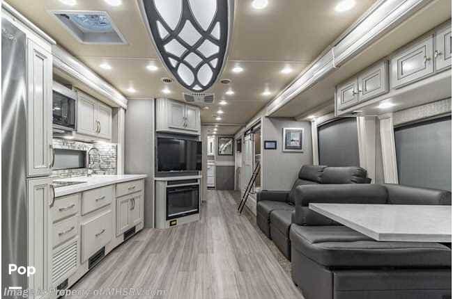 Contact us now about this 2022 Holiday Rambler Navigator 38N! 2022 Navigator 38N by Holiday Rambler from Pop RVs in Lake Havasu City, Arizona