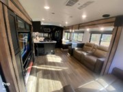 Call now about this 2022 Keystone Outback 332ML! 2022 Keystone Outback 332ML - Used Travel Trailer For Sale by Pop RVs in Amelia, Ohio features Air Conditioning, Slideout, Awning, Leveling Jacks