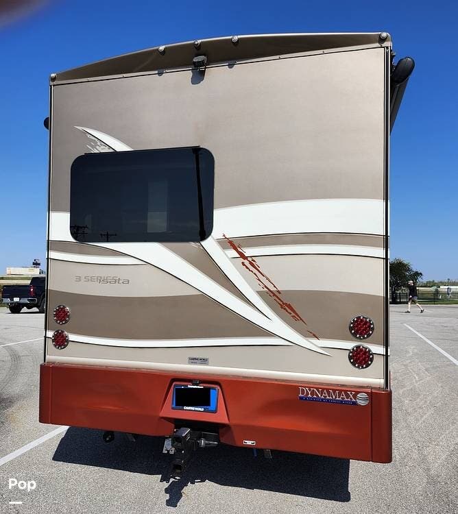 Used 2018 Dynamax Corp Isata 3 SERIES 24FW available in Belchertown, Massachusetts