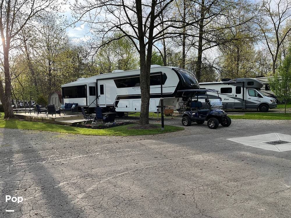 Call now about this 2024 Miscellaneous Model Z by Brinkley RV 3610! 2024 Miscellaneous Model Z by Brinkley RV 3610 - Used Fifth Wheel For Sale by Pop RVs in Russells Point, Ohio features Slideout