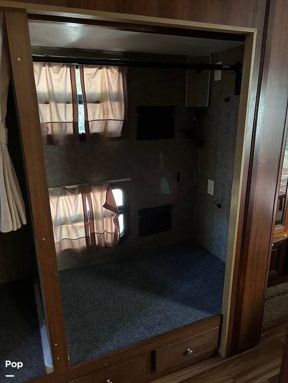 Contact us now about this 2014 Forest River Georgetown 351DS! 2014 Georgetown 351DS by Forest River from Pop RVs in Lexington, South Carolina