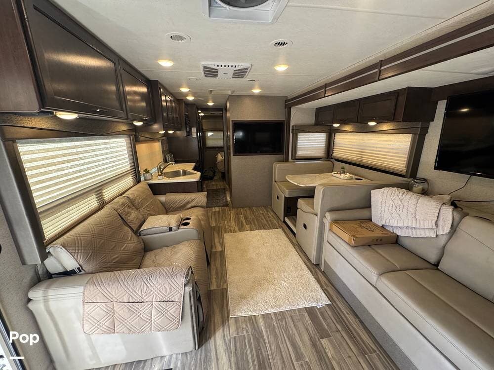 Call now about this 2020 Thor Motor Coach A.C.E. 33.1! 2020 Thor Motor Coach A.C.E. 33.1 - Used Class A For Sale by Pop RVs in Phenix City, Alabama features Slideout, Air Conditioning