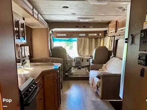 Contact us now about this 2016 Thor Motor Coach Hurricane 34J! 2016 Hurricane 34J by Thor Motor Coach from Pop RVs in Vero Beach, Florida