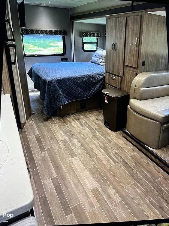 Used 2017 Dynamax Corp Isata 3 24FWM available in Gretna, Louisiana