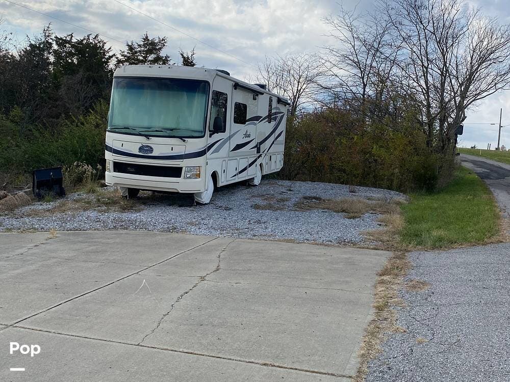 Call now about this 2016 Jayco Alante 32 N! 2016 Jayco Alante 32 N - Used Class A For Sale by Pop RVs in Alexandria, Kentucky features Slideout