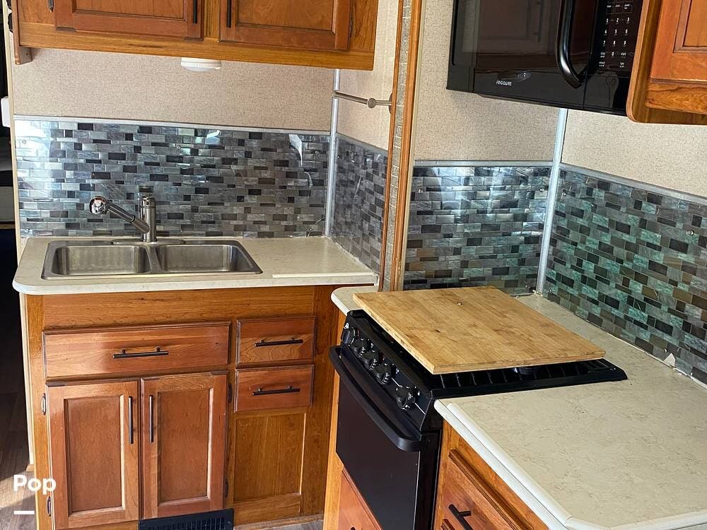 Contact us now about this 2016 Jayco Alante 32 N! 2016 Alante 32 N by Jayco from Pop RVs in Alexandria, Kentucky