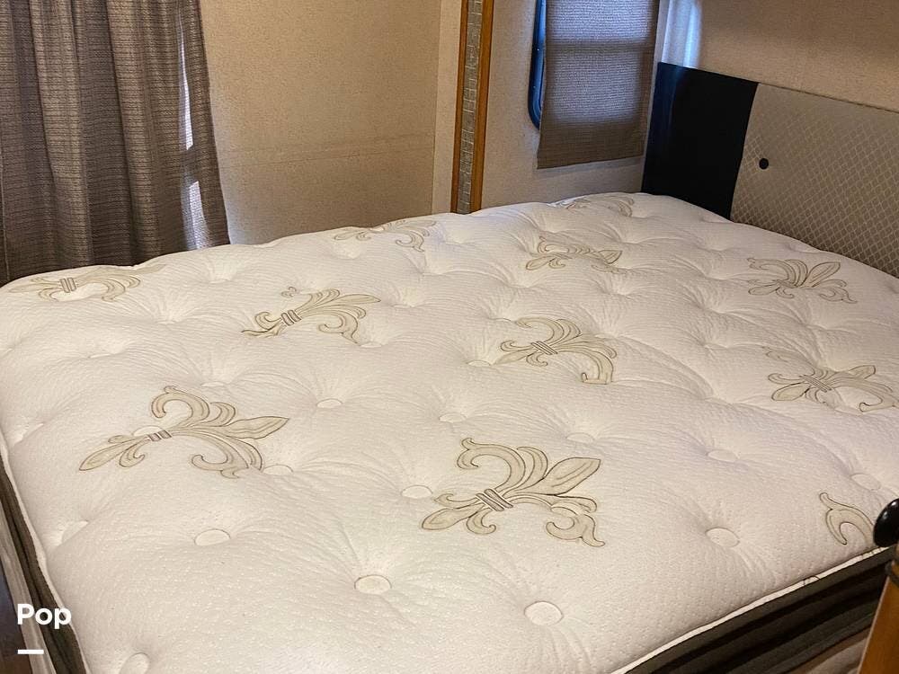 Used 2016 Jayco Alante 32 N available in Alexandria, Kentucky