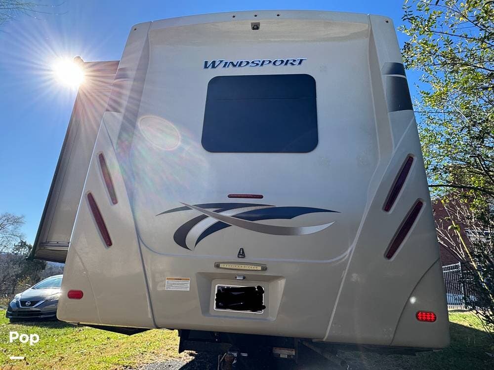 Contact us now about this 2017 Thor Motor Coach Windsport Series M-34F Ford! 2017 Windsport Series M-34F Ford by Thor Motor Coach from Pop RVs in Kingsport, Tennessee