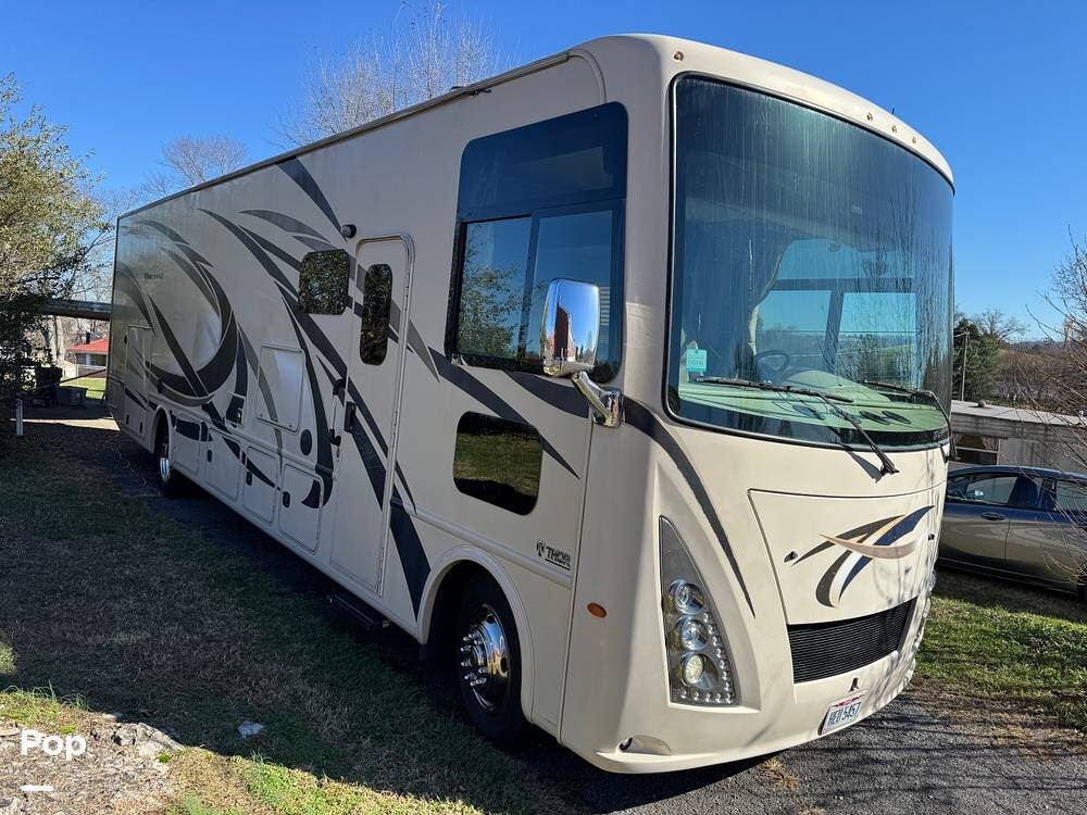 Used 2017 Thor Motor Coach Windsport Series M-34F Ford available in Kingsport, Tennessee