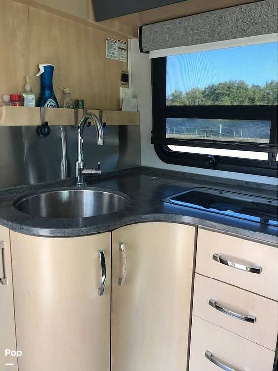 Contact us now about this 2018 Leisure Travel Unity u24tb! 2018 Unity u24tb by Leisure Travel from Pop RVs in Northfield, Illinois