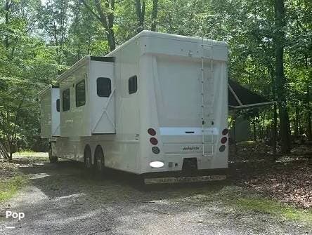 Contact us now about this 2016 Show Hauler 33! 2016 33 by Show Hauler from Pop RVs in Lynchburg, Virginia