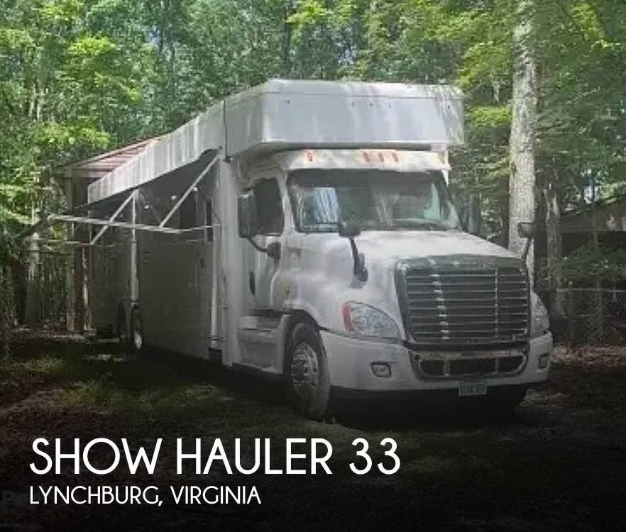 Email now about this 2016 Show Hauler 33! Used 2016 Show Hauler 33 available in Lynchburg, Virginia