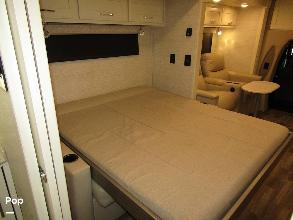 Contact us now about this 2021 Tiffin Wayfarer 25 RW! 2021 Wayfarer 25 RW by Tiffin from Pop RVs in Harrison, Tennessee