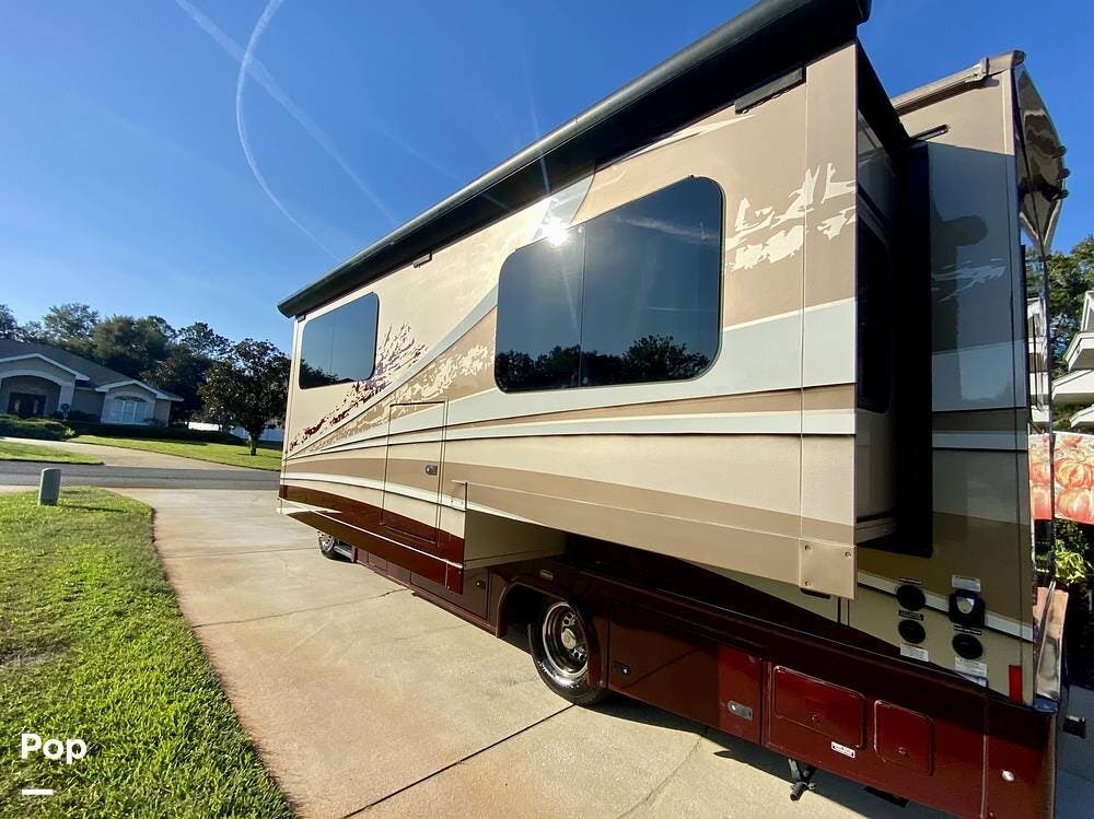 Call now about this 2018 Dynamax Corp Isata 3 24FWM! 2018 Dynamax Corp Isata 3 24FWM - Used Class C For Sale by Pop RVs in Winter Haven, Florida features Slideout, Leveling Jacks, Awning, Air Conditioning, Generator