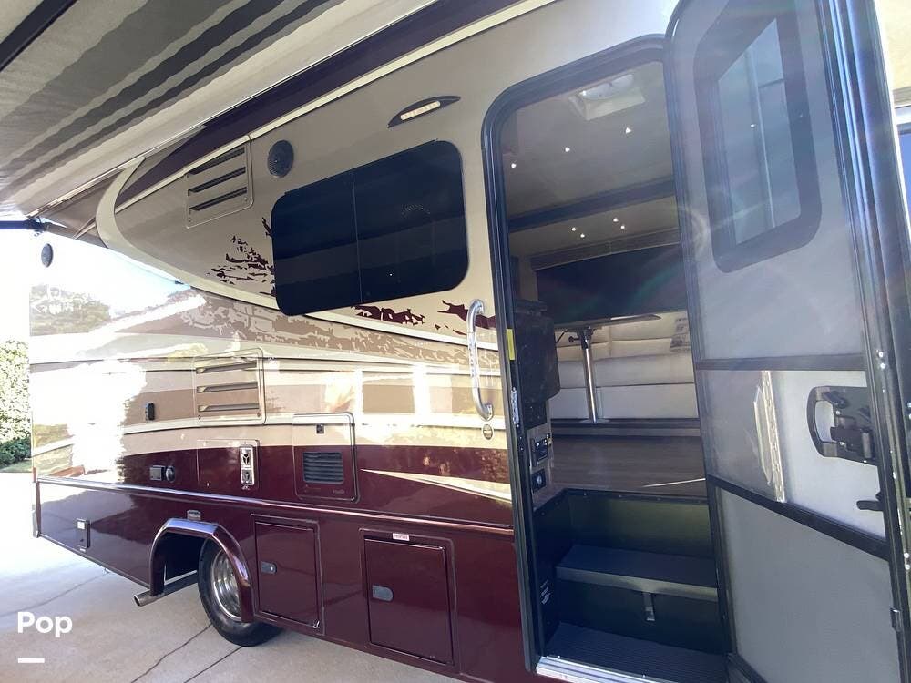 Used 2018 Dynamax Corp Isata 3 24FWM available in Winter Haven, Florida