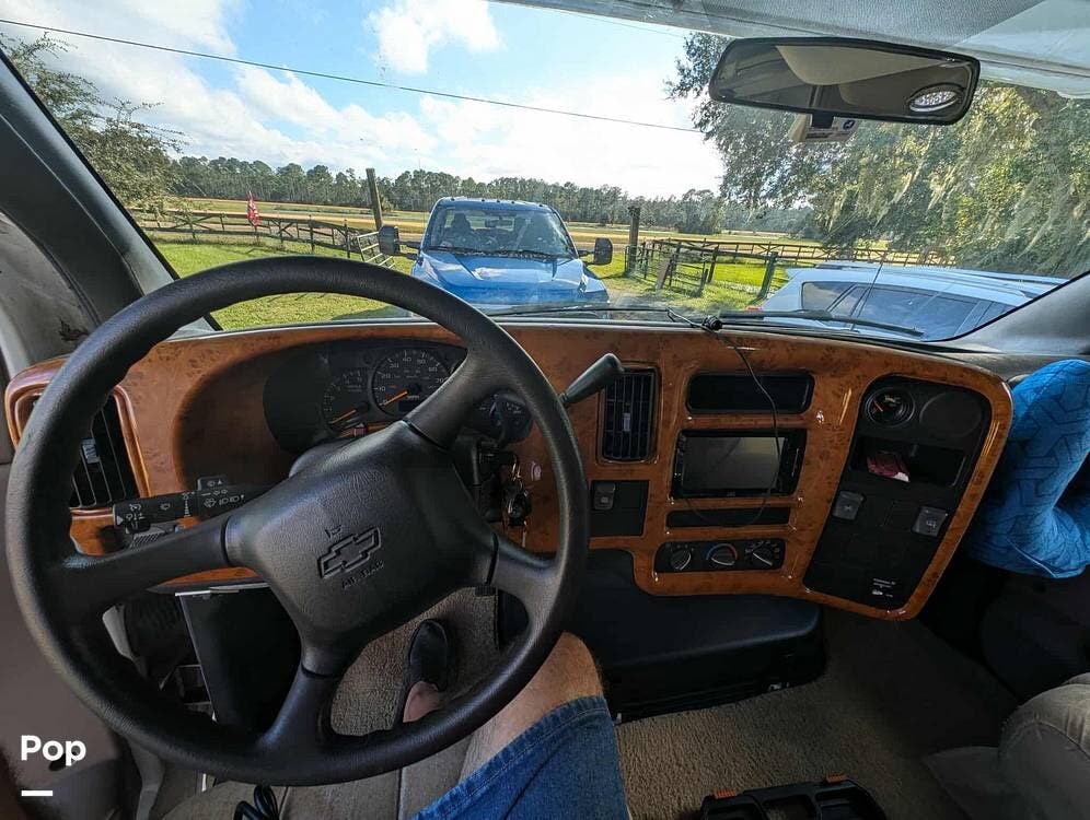 Used 2008 Thor Motor Coach Four Winds 32B available in Astor, Florida