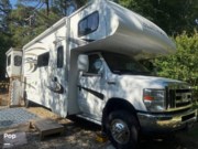 Call now about this 2015 Forest River Sunseeker 3170 DS! 2015 Forest River Sunseeker 3170 DS - Used Class C For Sale by Pop RVs in Clayton, North Carolina features Slideout, Generator, Air Conditioning