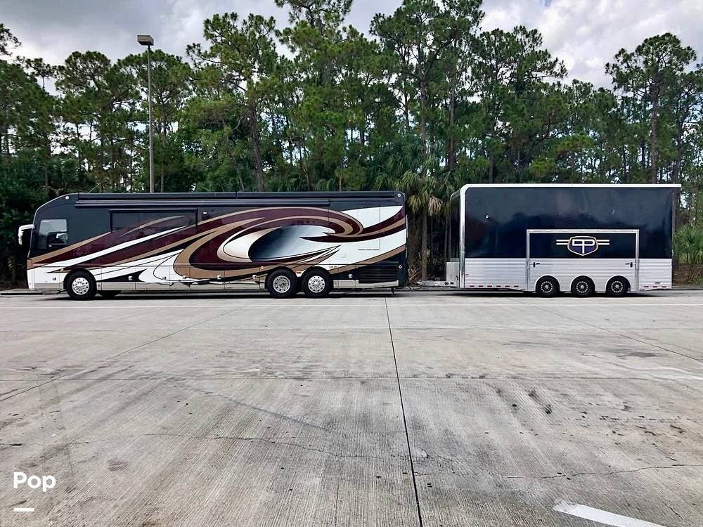 Call now about this 2019 Sundowner Stacker Sundowner! 2019 Sundowner Stacker Sundowner - Used Toy Hauler For Sale by Pop RVs in Margate, Florida features Awning