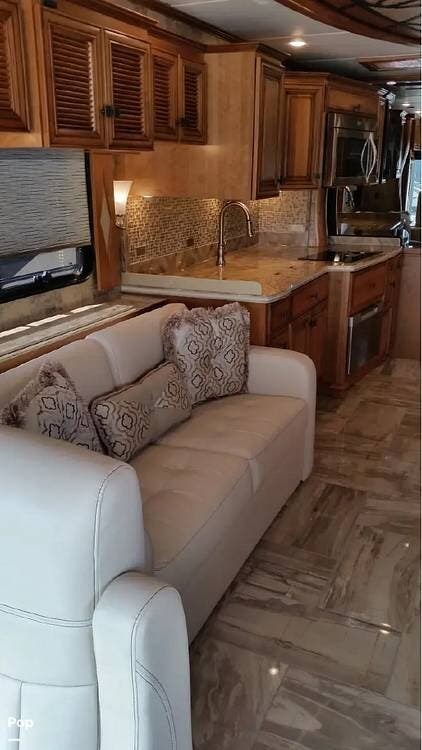 Used 2015 Newmar London Aire 4553 available in Genoa, Wisconsin
