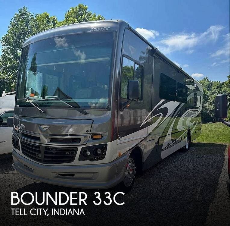 Email now about this 2019 Fleetwood Bounder 33c! Used 2019 Fleetwood Bounder 33c available in Tell City, Indiana