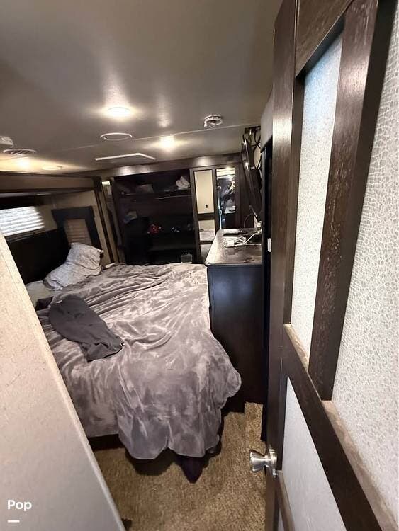 Used 2015 Grand Design Momentum 380TH available in Twin Bridges, Montana