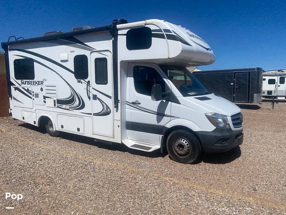 Call now about this 2018 Forest River Sunseeker 2400S! 2018 Forest River Sunseeker 2400S - Used Class C For Sale by Pop RVs in Casa Grande, Arizona features Generator, Air Conditioning, Slideout, Awning, Leveling Jacks